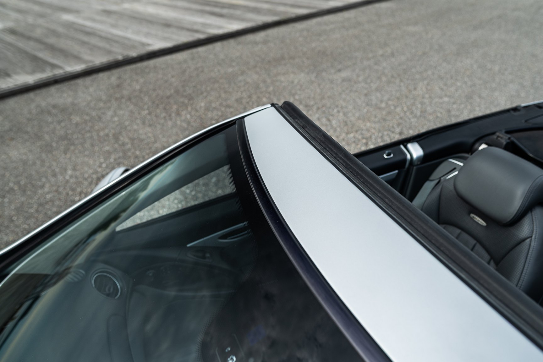 Exterior image of 2002 Mercedes SL 55 AMG