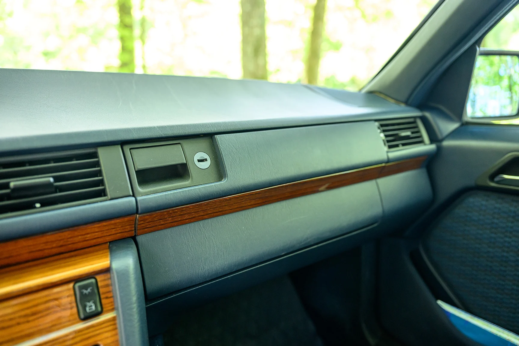 Interiörbild 1992 Mercedes-Benz 300 TE (28)