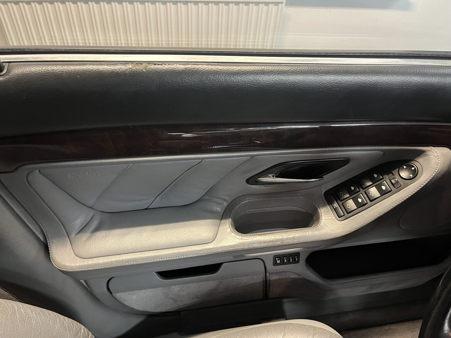 Interior image of 1996 BMW 750IA