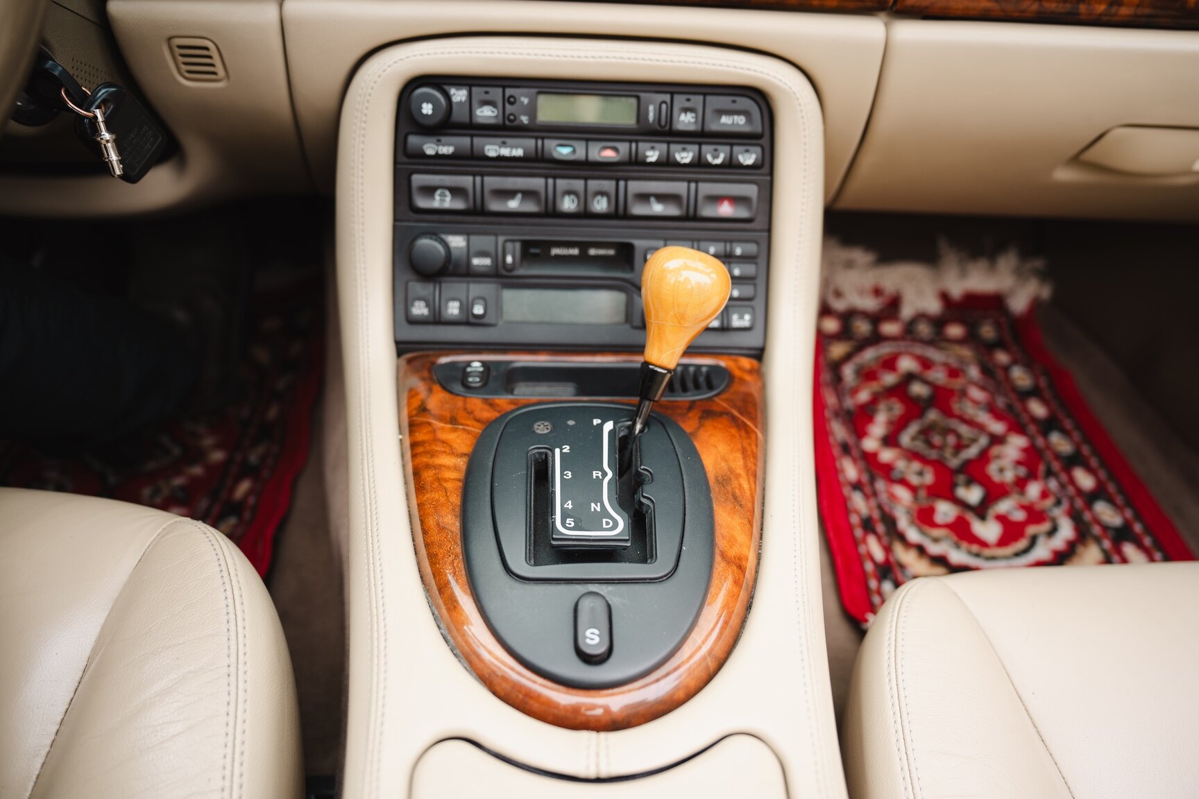 Interiörbild 2003 Jaguar XK8 Cabriolet