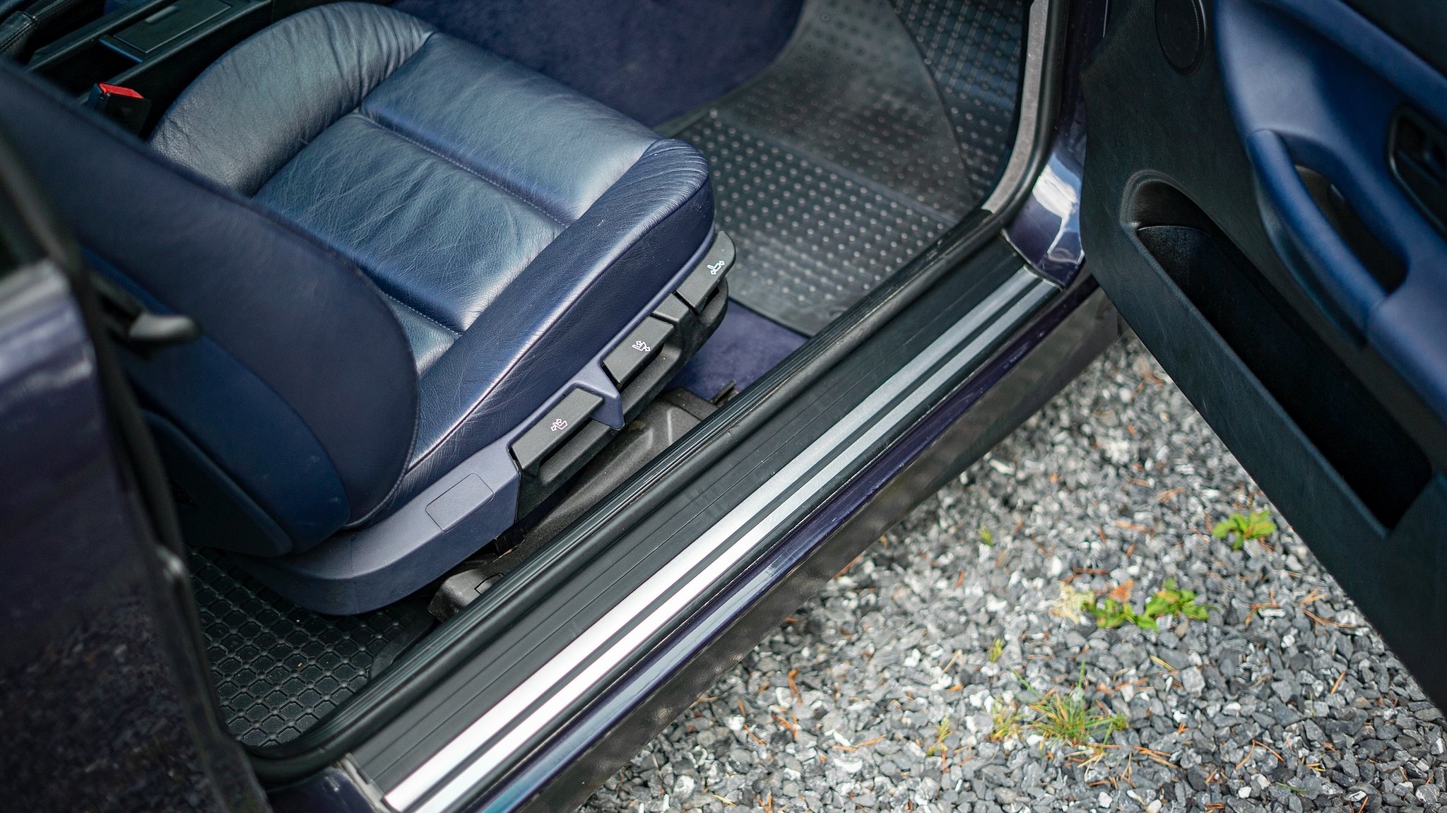 Interior image of 1997 BMW 328i Coupé Automatisk