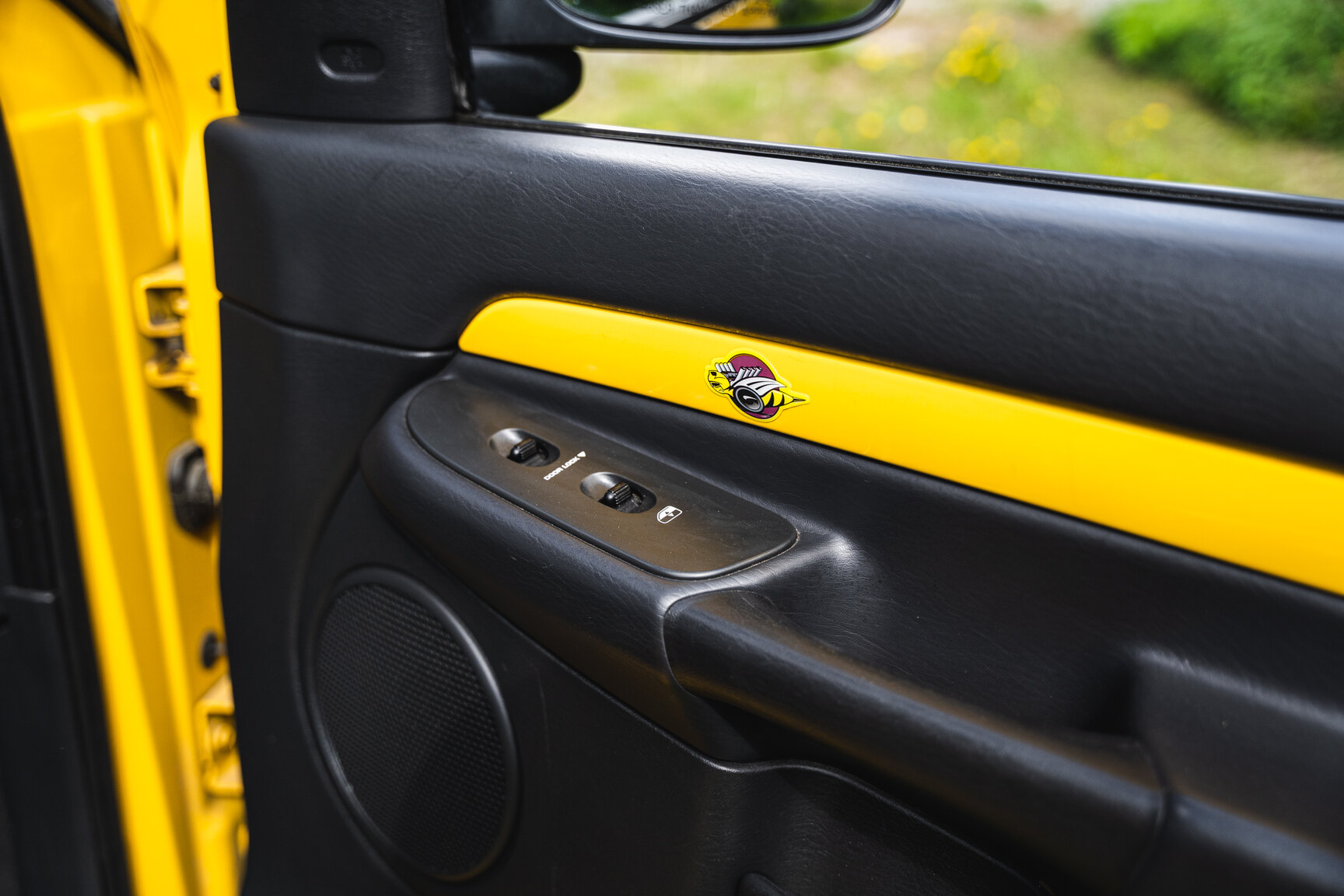 Interiörbild 2005 Dodge Ram 1500 Bumble Bee