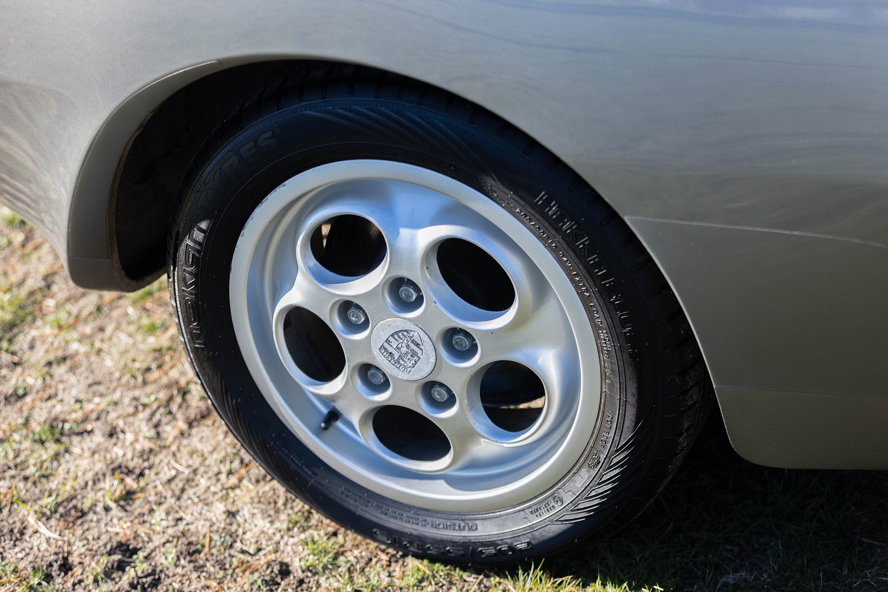 Aussenfoto 1987 Porsche 944 Targa