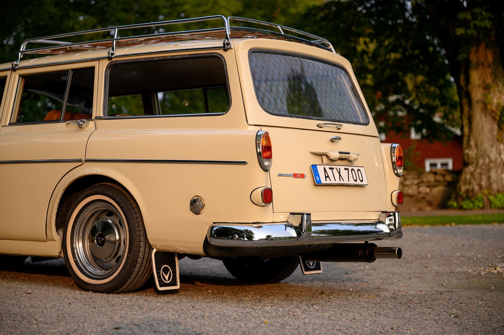 Exterior image of 1968 Amazon Herrgårdsvagn