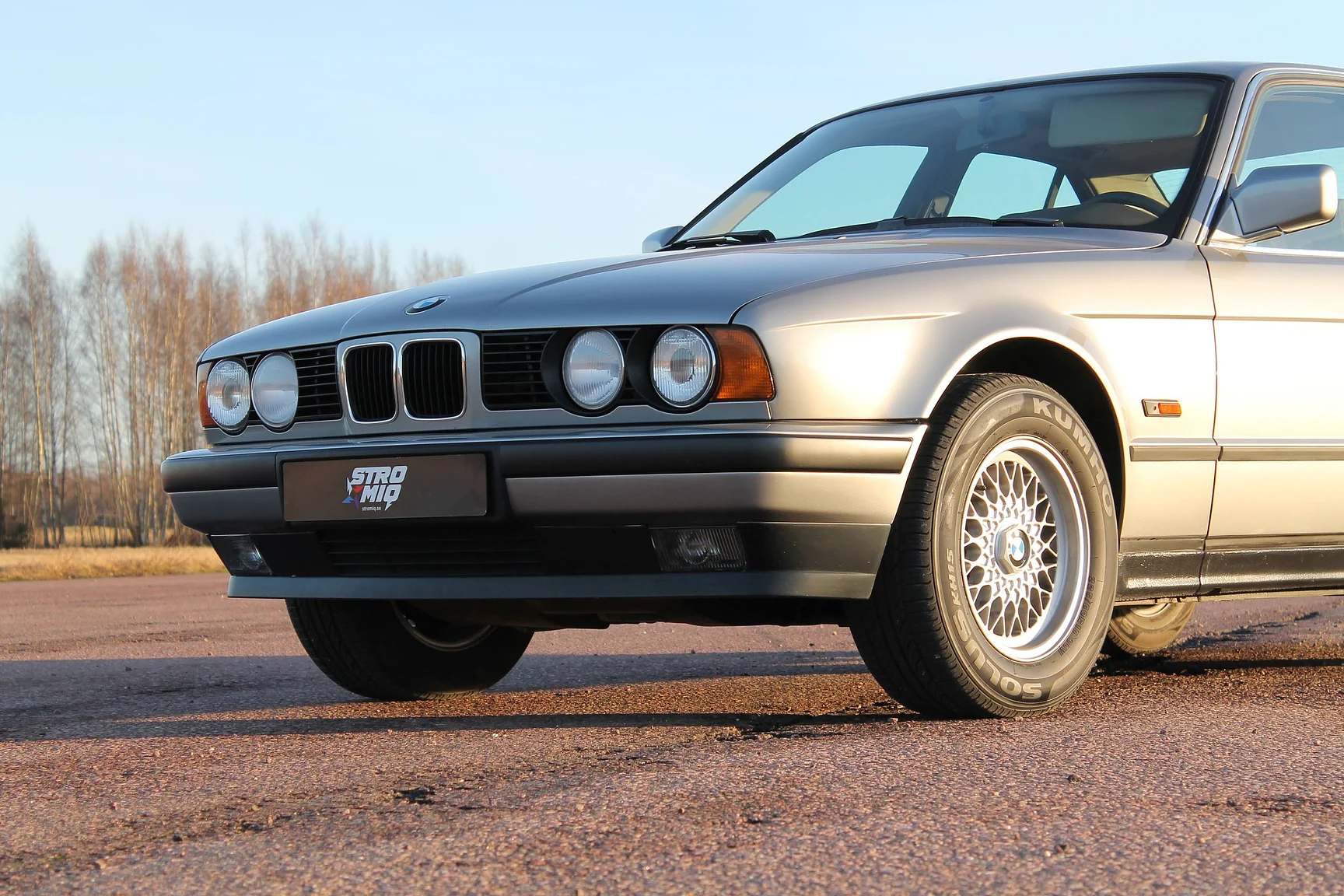 Exterior image of 1988 BMW 535i - NO RESERVE (49)