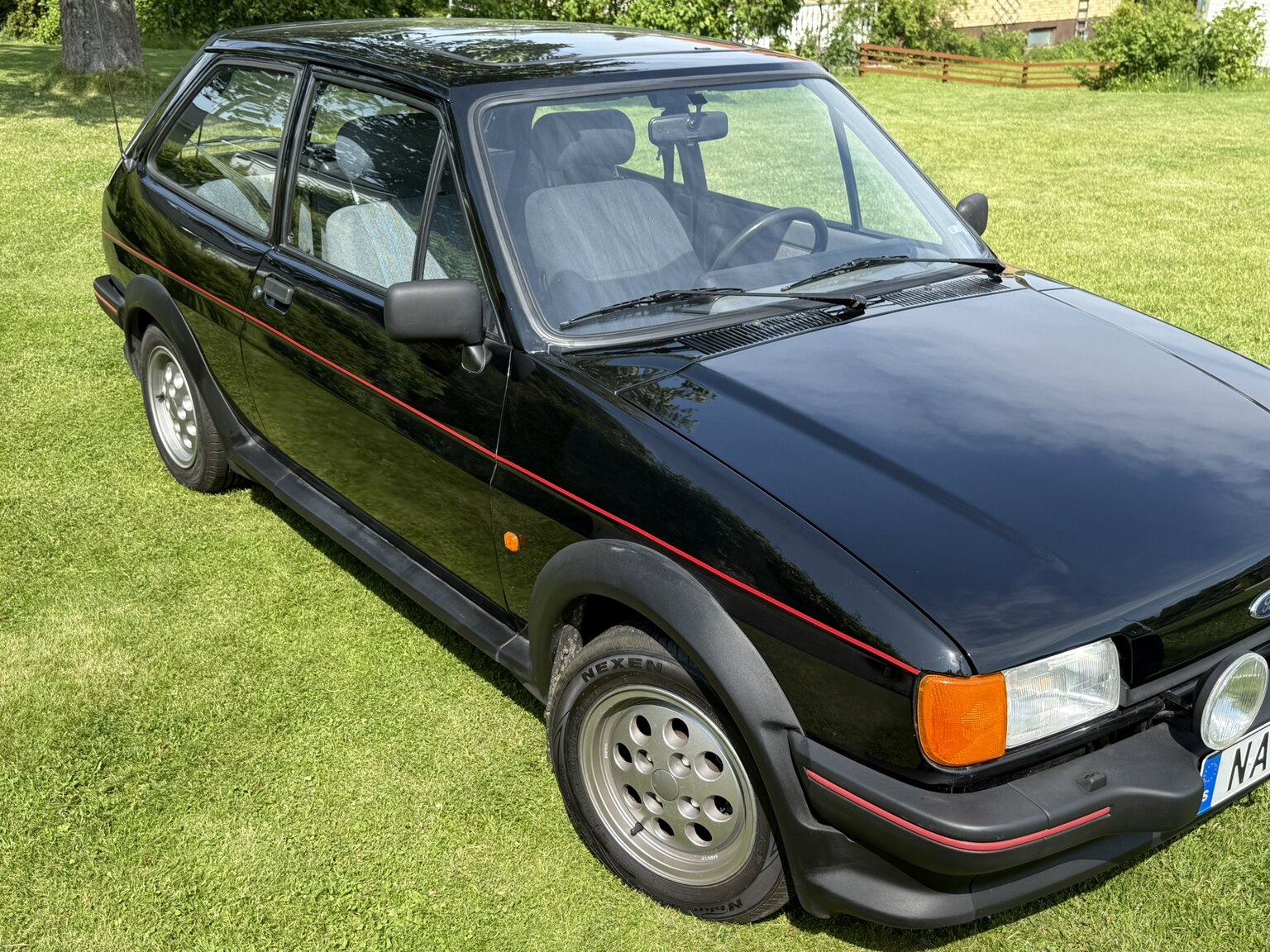 Exteriörbild på 1988 Ford Fiesta XR2