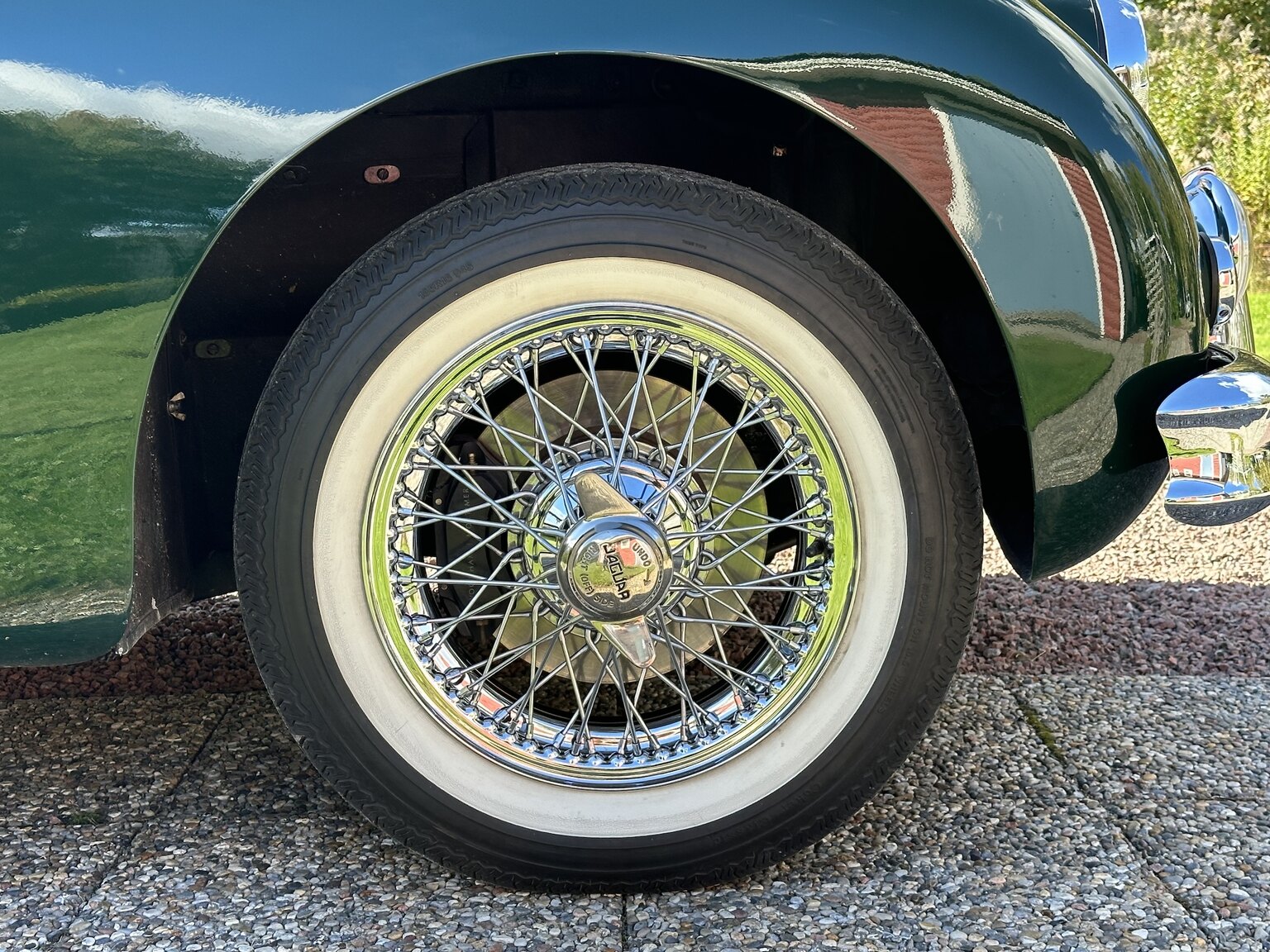 Exteriörbild på 1958 Jaguar XK150