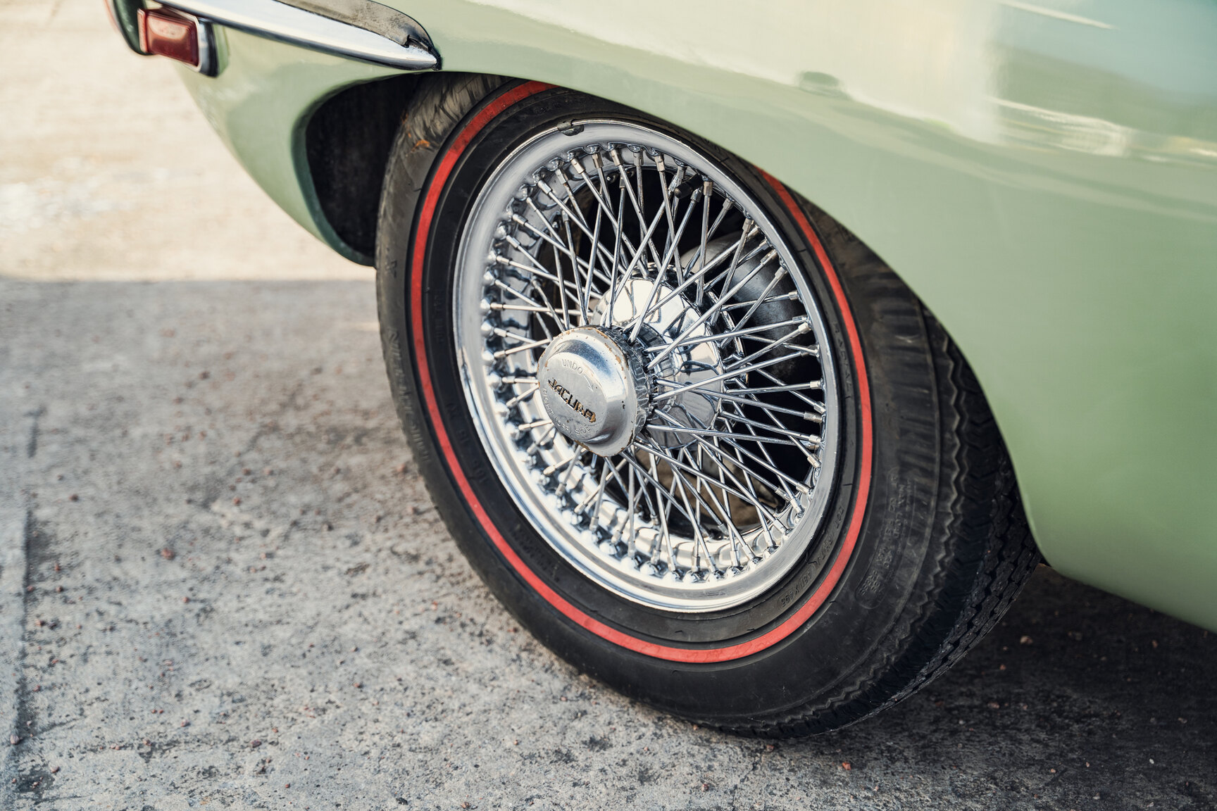 Exteriörbild på 1970 Jaguar E-Type Roadster