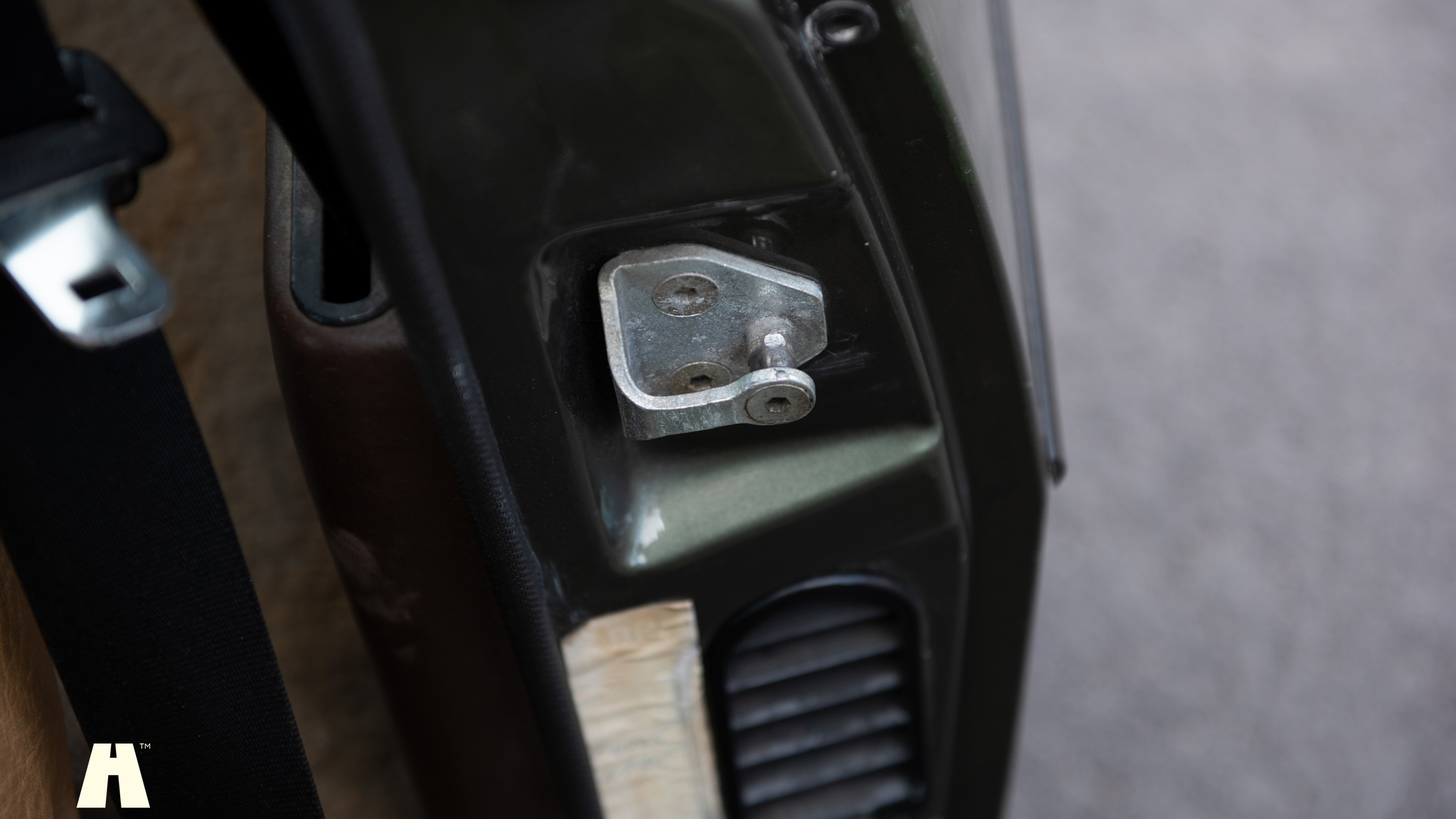 Interior image of 1981 Porsche 924 (38)
