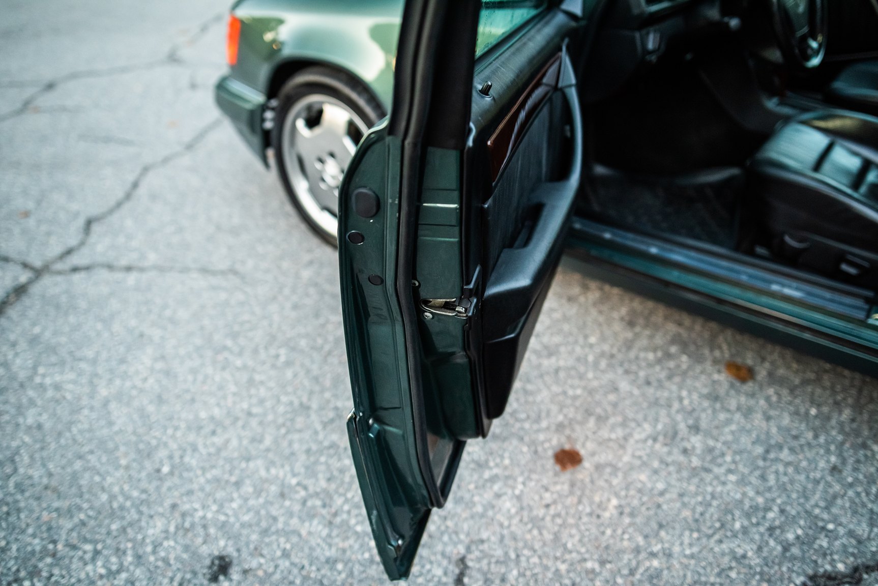 Interior image of 1996 MERCEDES-BENZ E 320 T