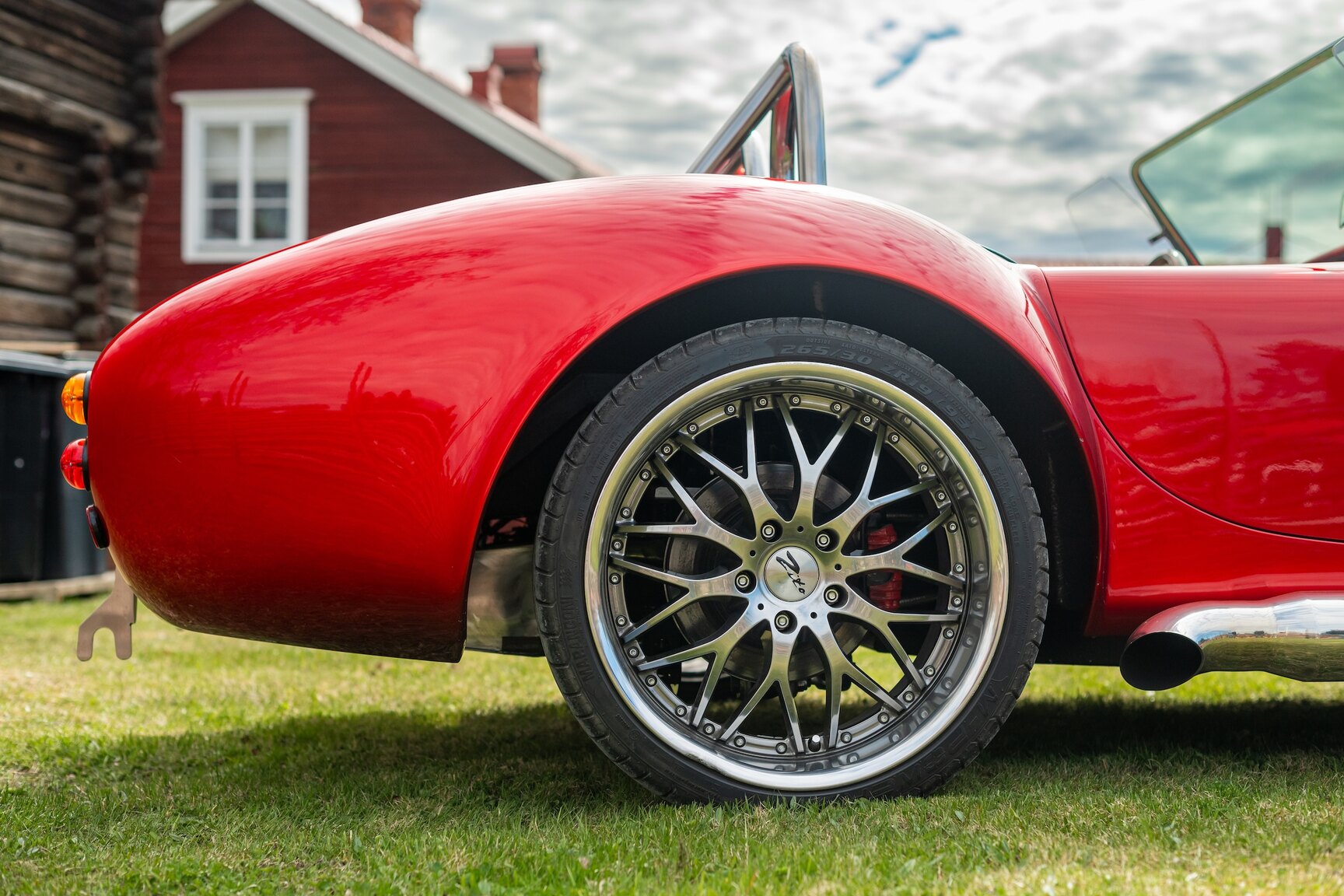Exterior image of 2011 AC Cobra Replika