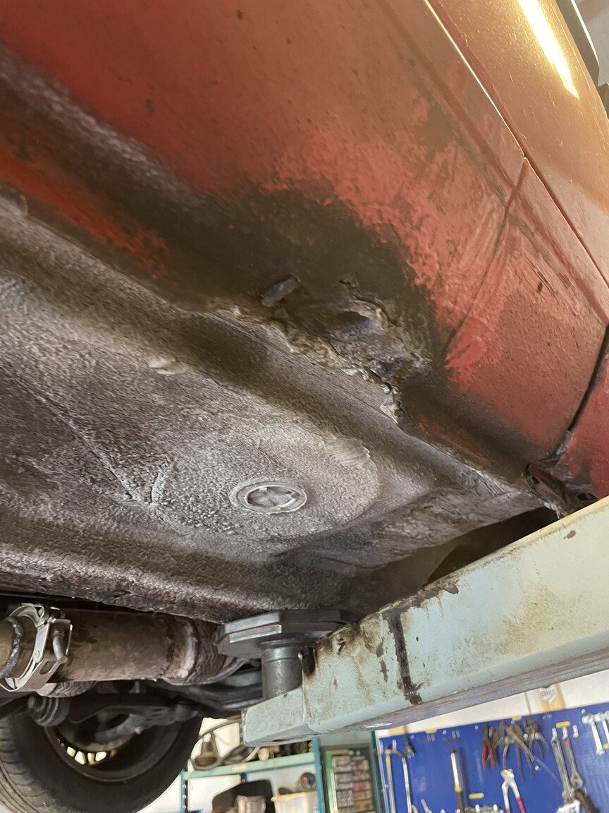 Image of 1987 BMW 320i mechanics
