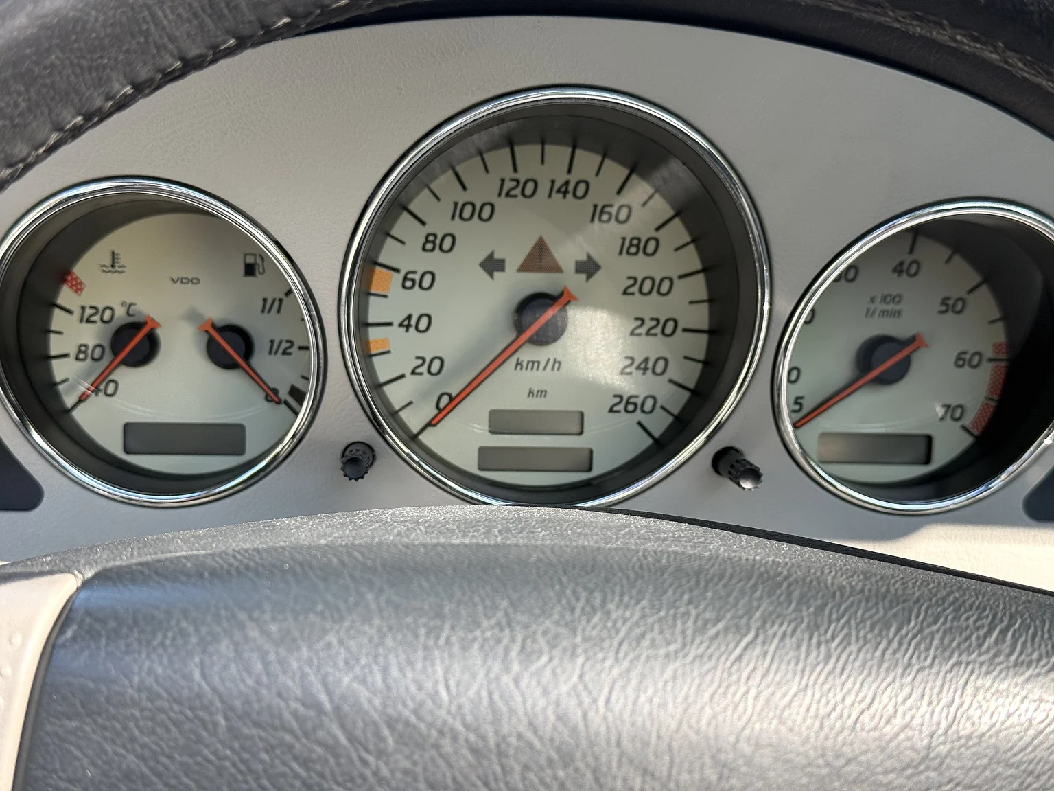 Innenraumfoto von 1997 Mercedes-Benz 230 SLK (15)