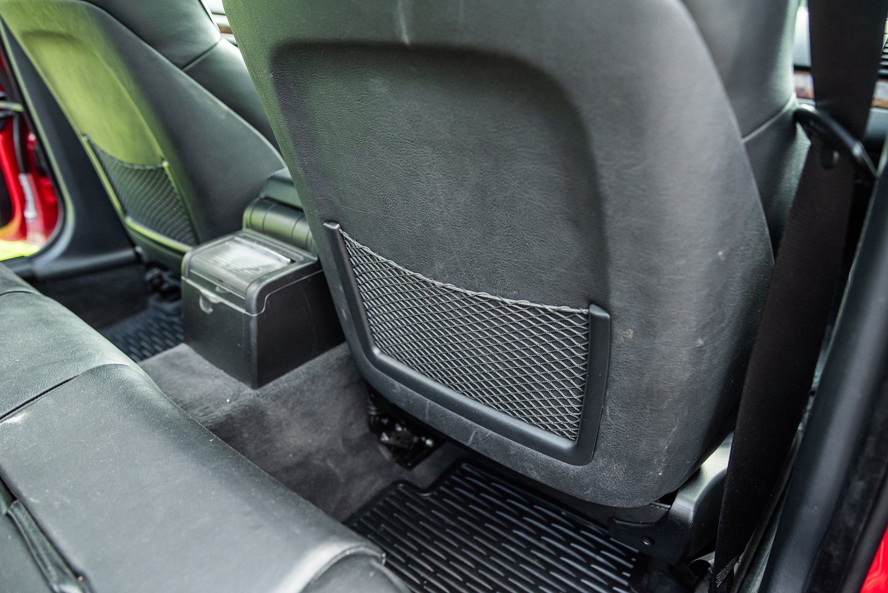 Interior image of 2001 BMW 330Xi