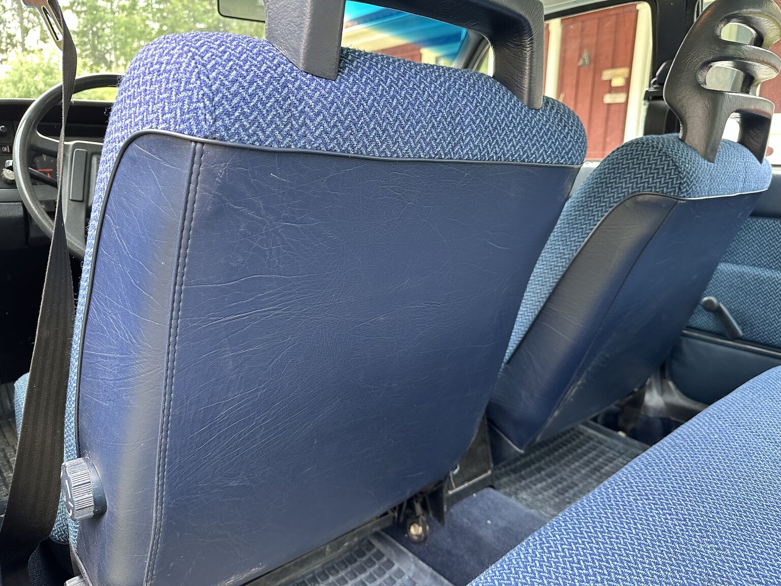 Interior image of 1986 Volvo 244