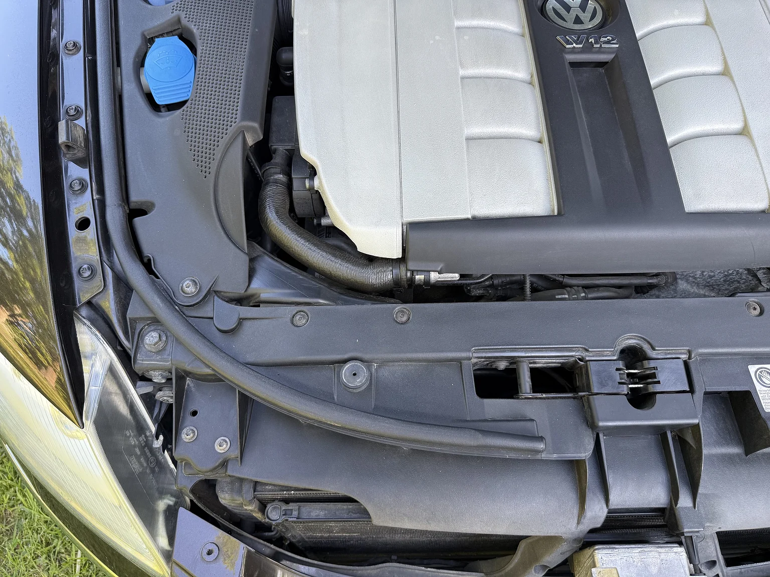 Image of 2009 Volkswagen Phaeton W12 LWB Executive (12) mechanics