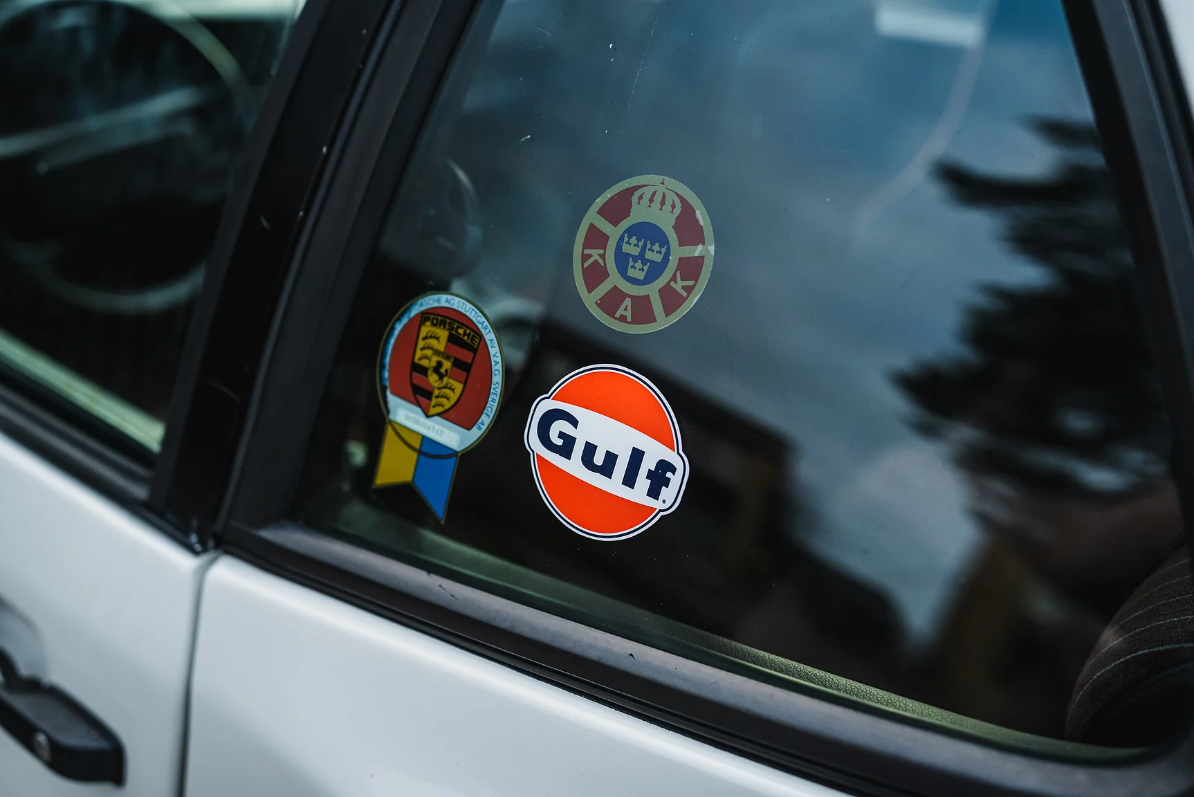 Exterior image of 1986 Porsche 944R (61)