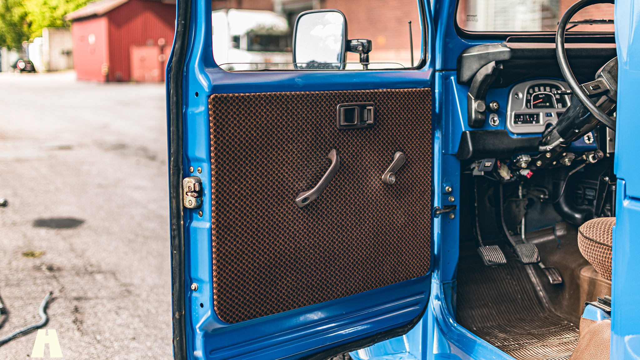 Interior image of 1984 Toyota Land Cruiser BJ42