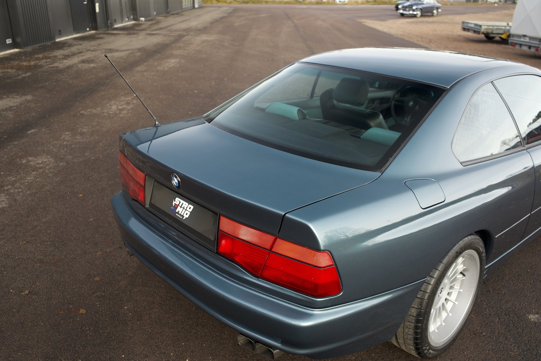 Exteriörbild på 1992 BMW 850i 6-speed manual - NO RESERVE