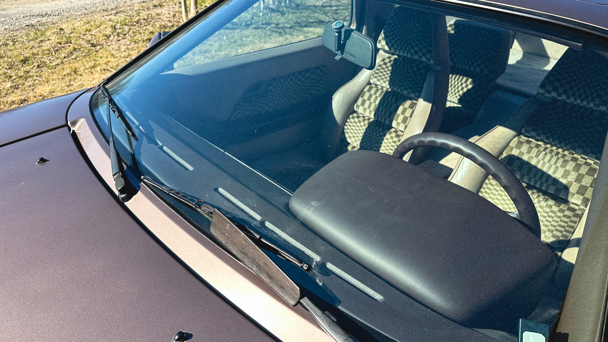 Exteriörbild på 1983 Porsche 928 S (36)