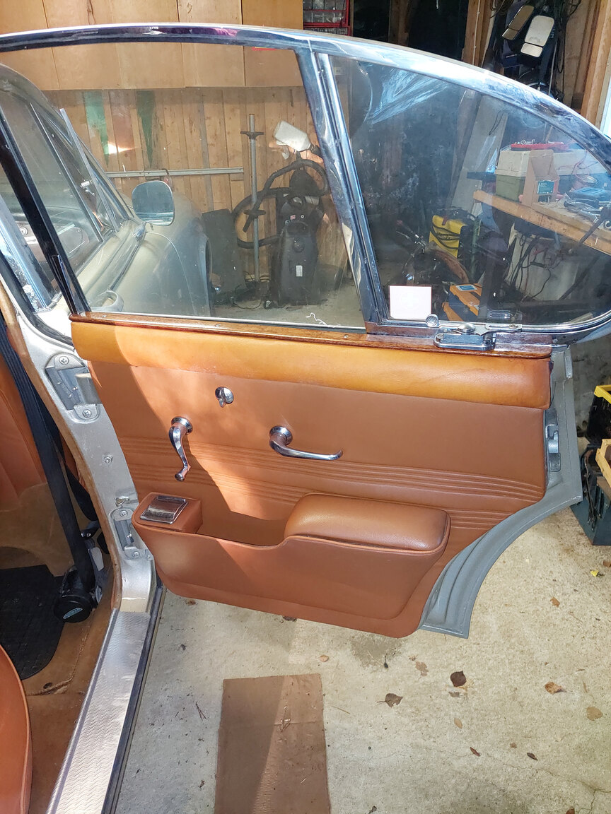 Interior image of 1968 Jaguar 420 4.2 XK Manuell 