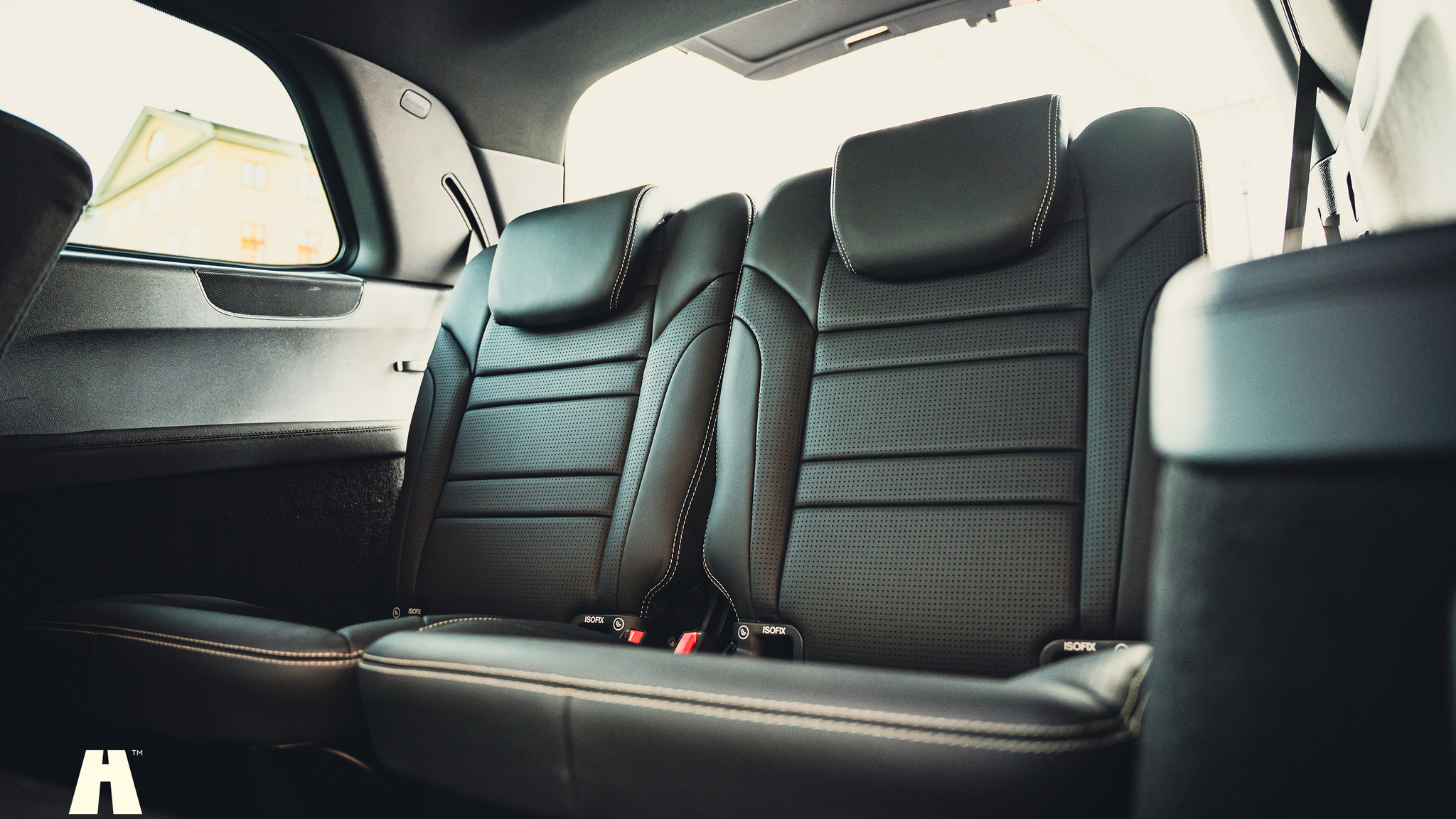 Innenraumfoto von 2017 Mercedes-Benz GLS 63 AMG (105)