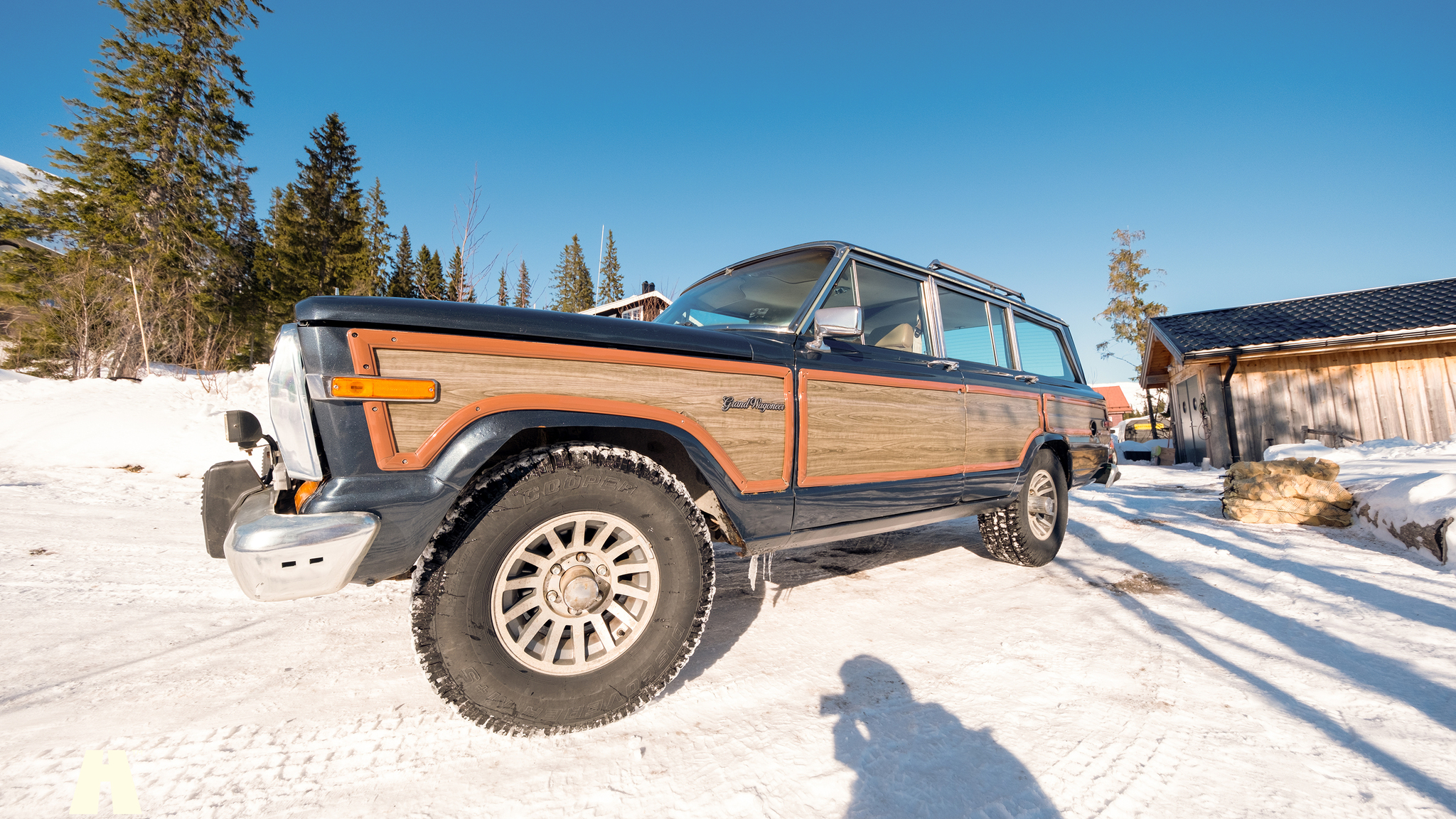 Aussenfoto 1988 Jeep Grand Wagoneer 5.9