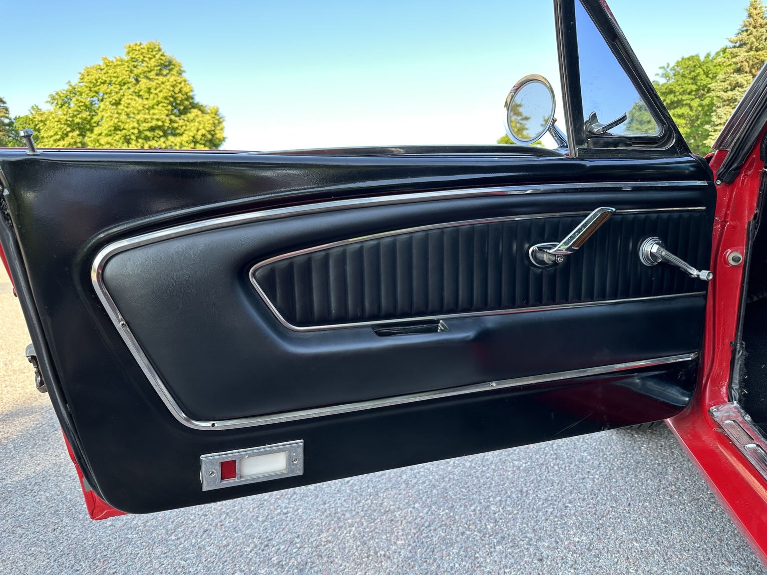 Interior image of 1965 Ford Mustang 289 Fastback