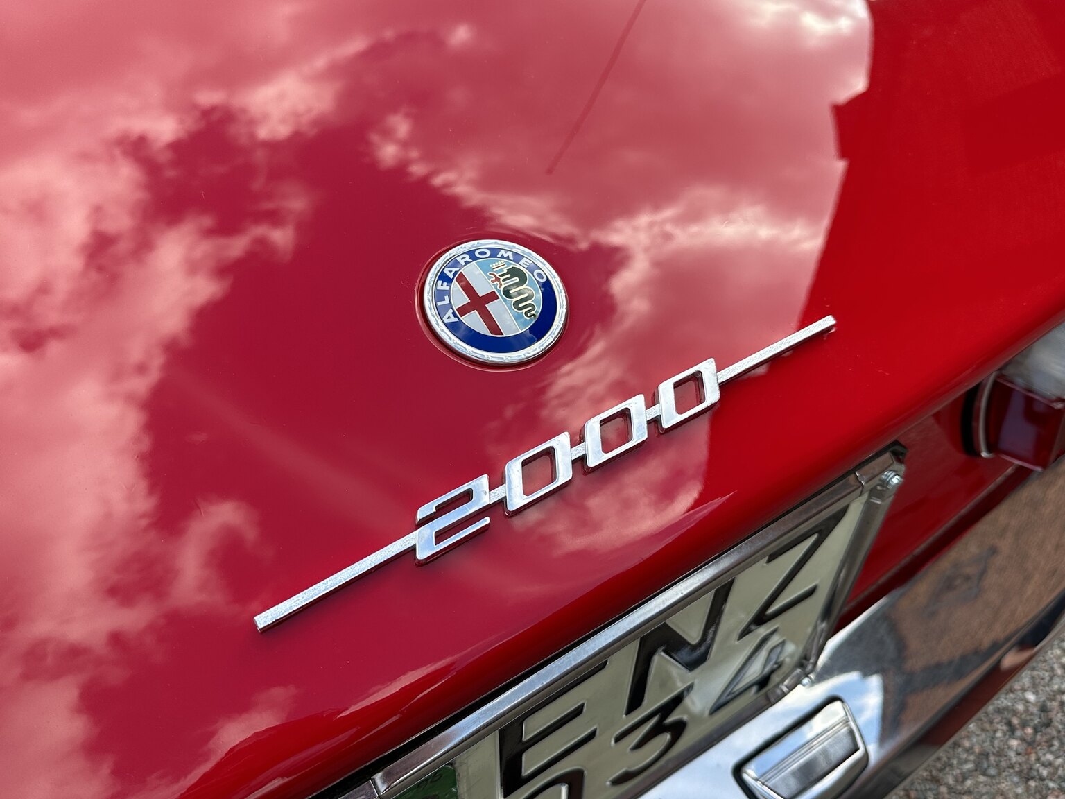 Exteriörbild på 1972 Alfa Romeo 2000 GTV Bertone Coupé