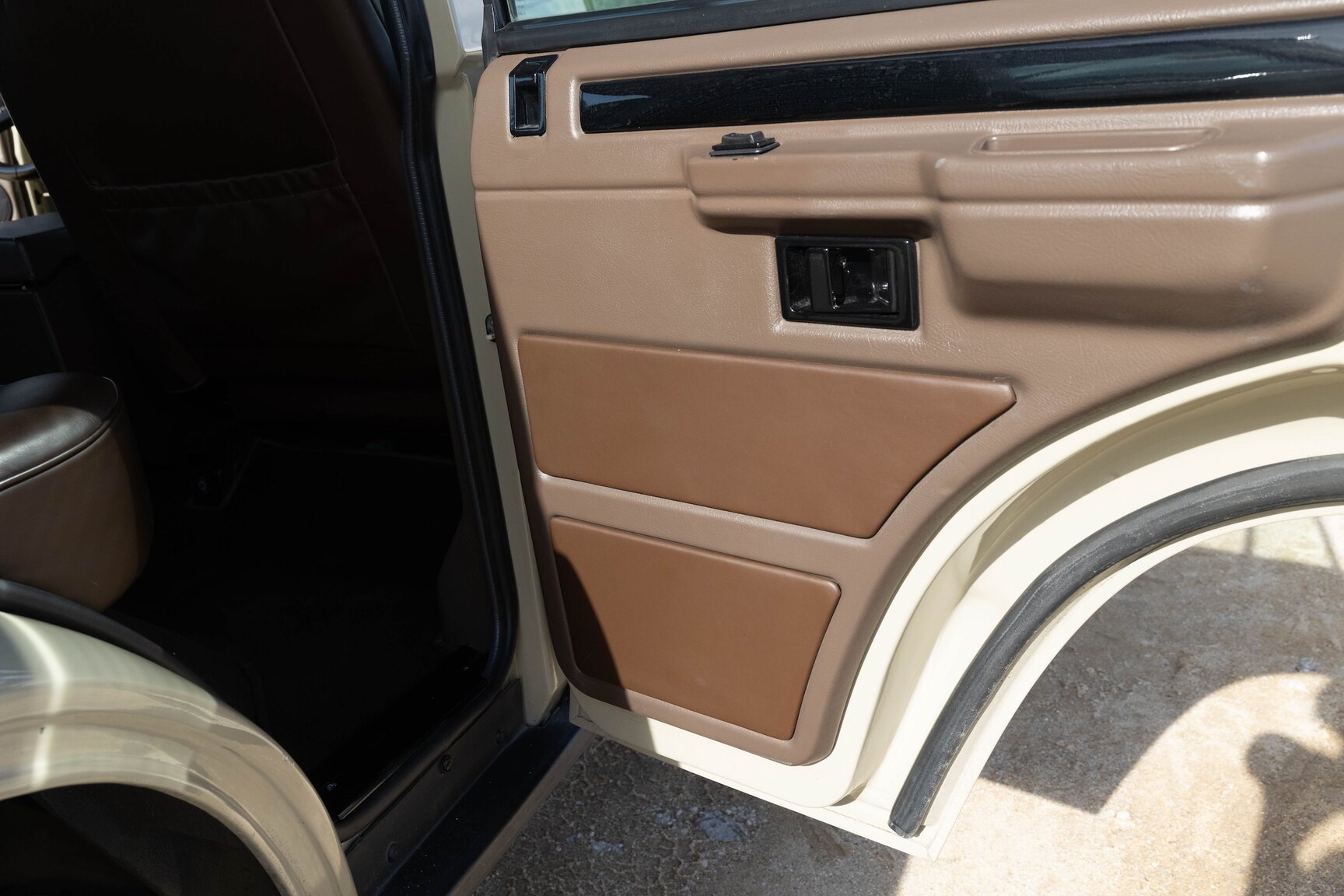 Innenraumfoto von 1991 Range Rover Restomod
