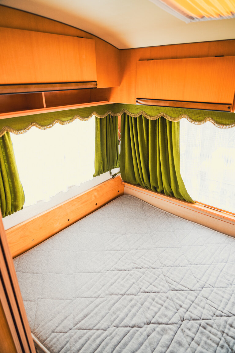 Interior image of 1973 Opel Diplomat V8