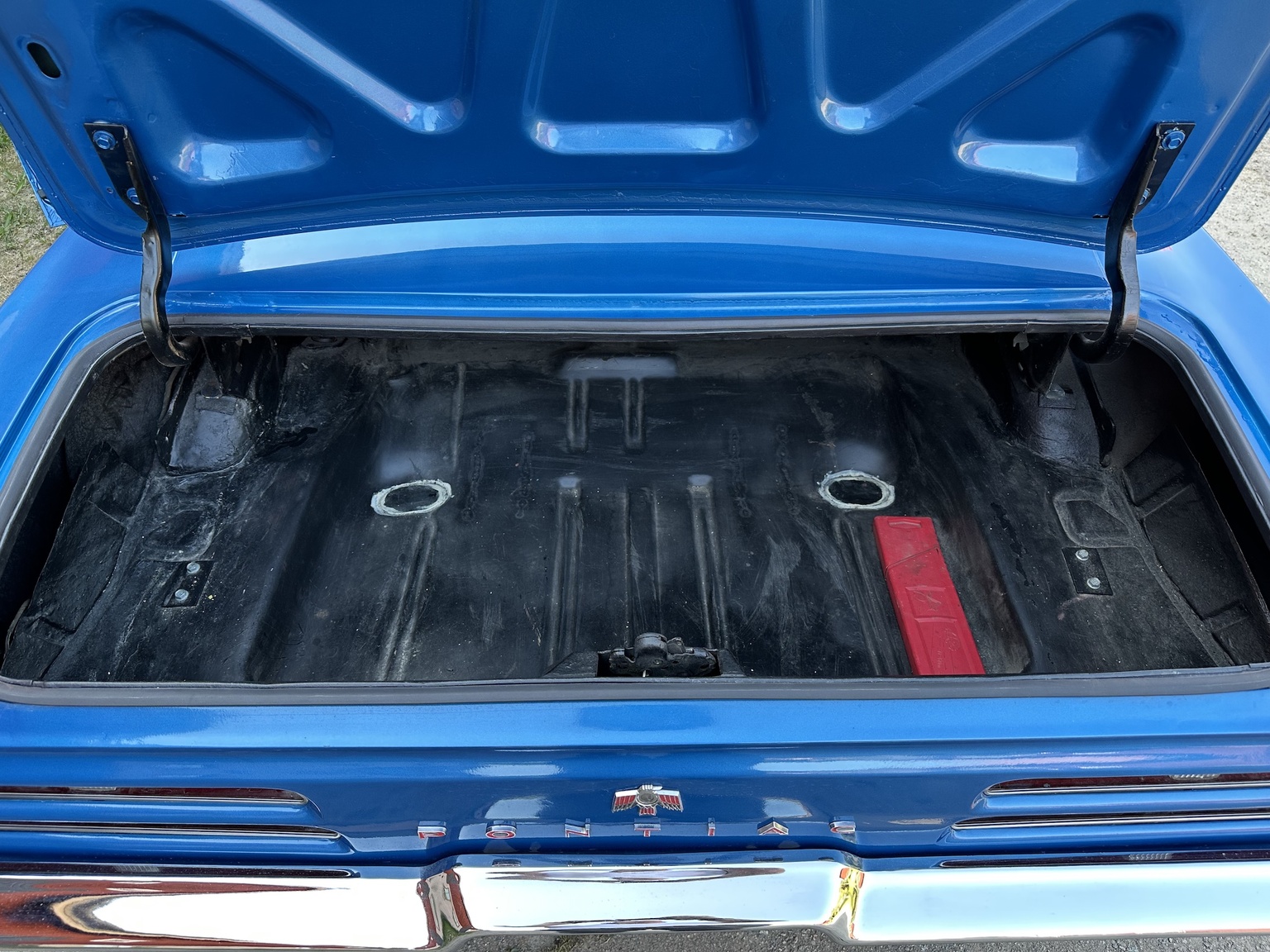 Interior image of 1969 Pontiac Firebird (28)