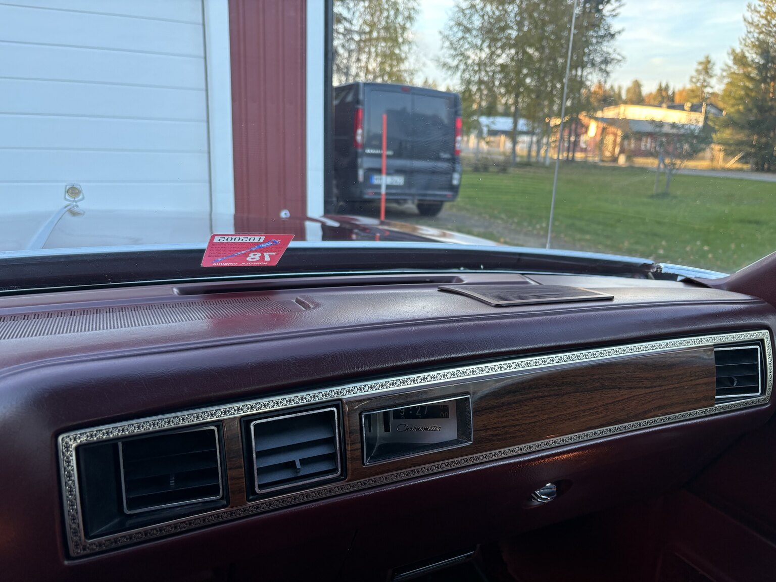 Innenraumfoto von 1976 Chrysler Cordoba