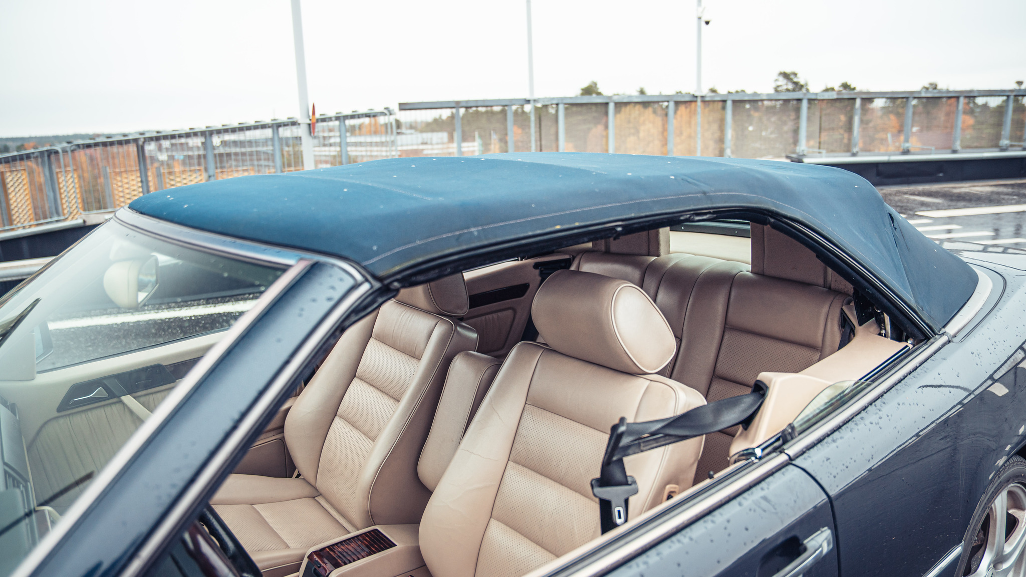 Interiörbild 1995 Mercedes Benz E320 Cabriolet (24)