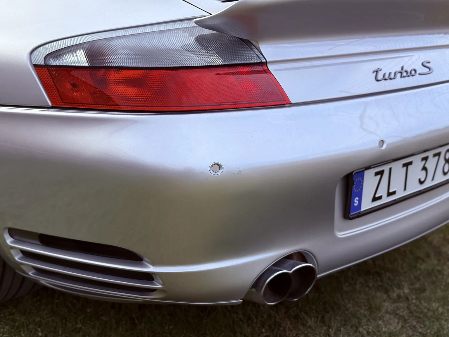 Exterior image of 2005 Porsche 996 Turbo S (24)