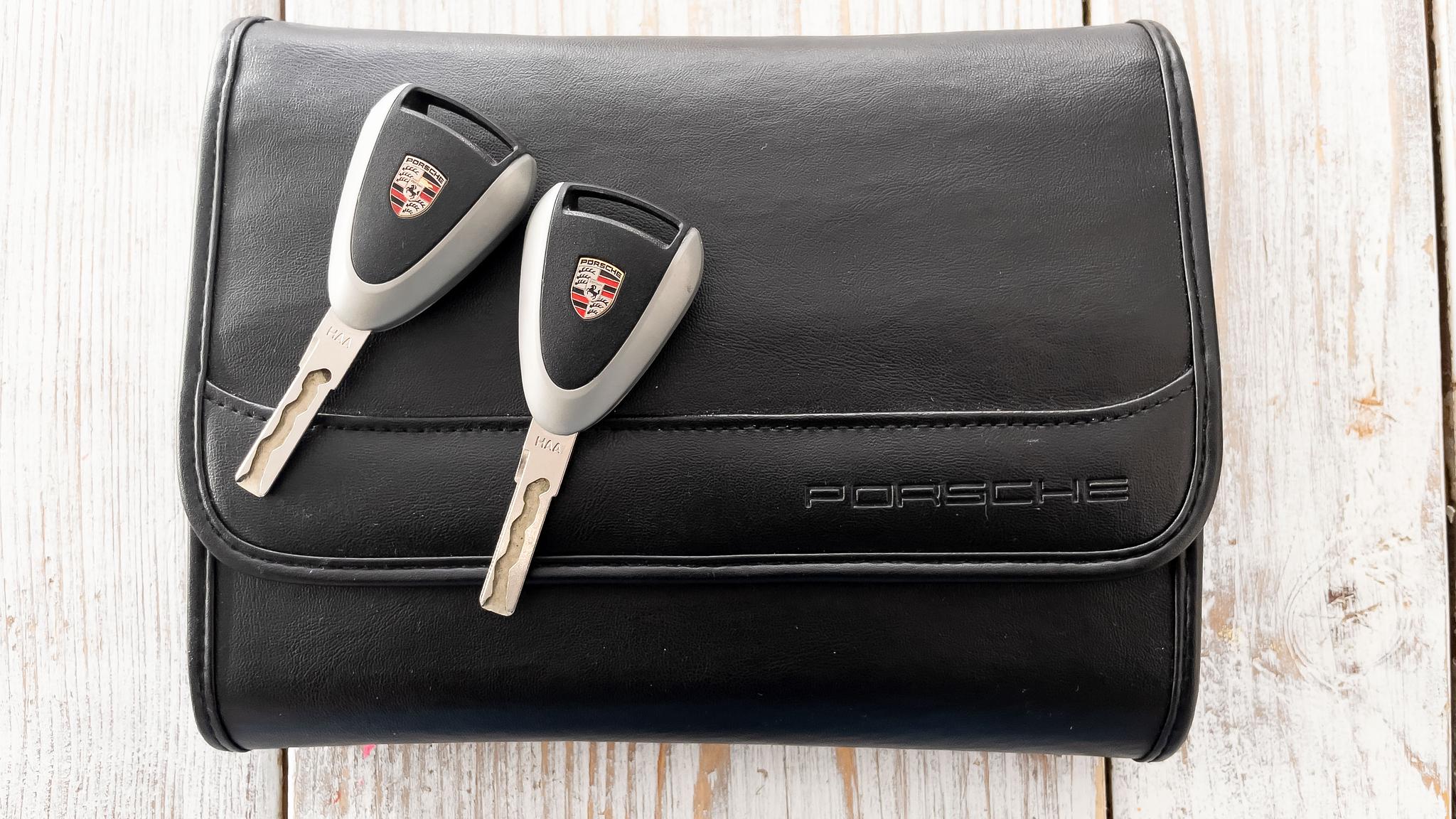 Documentation for 2007 Porsche 997 GT3 Gen 1  (4)