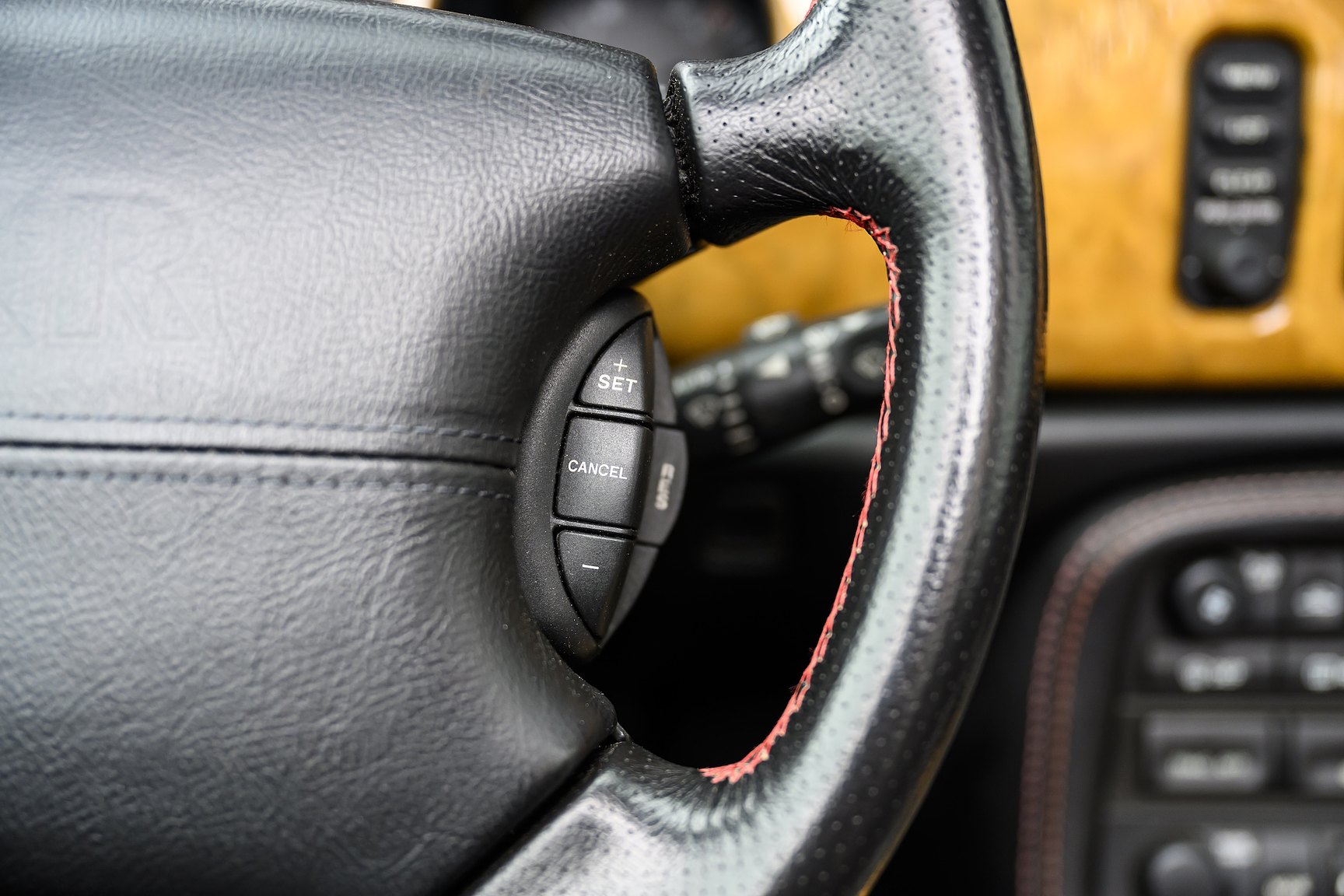 Interior image of 2001 Jaguar XKR Silverstone