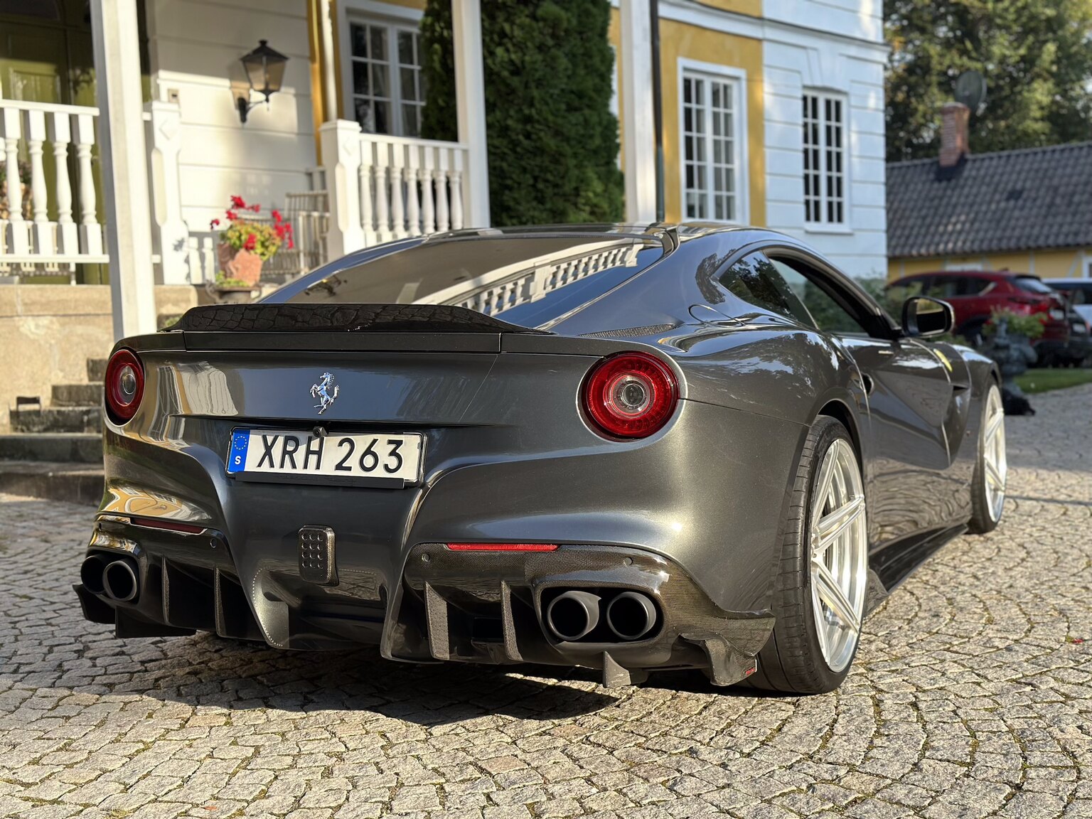 Exterior image of 2013 Ferrari F12 Berlinetta