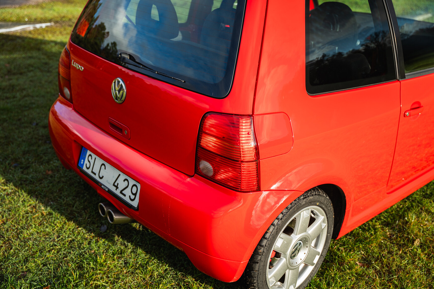 Exterior image of 2001 VW Lupo GTI
