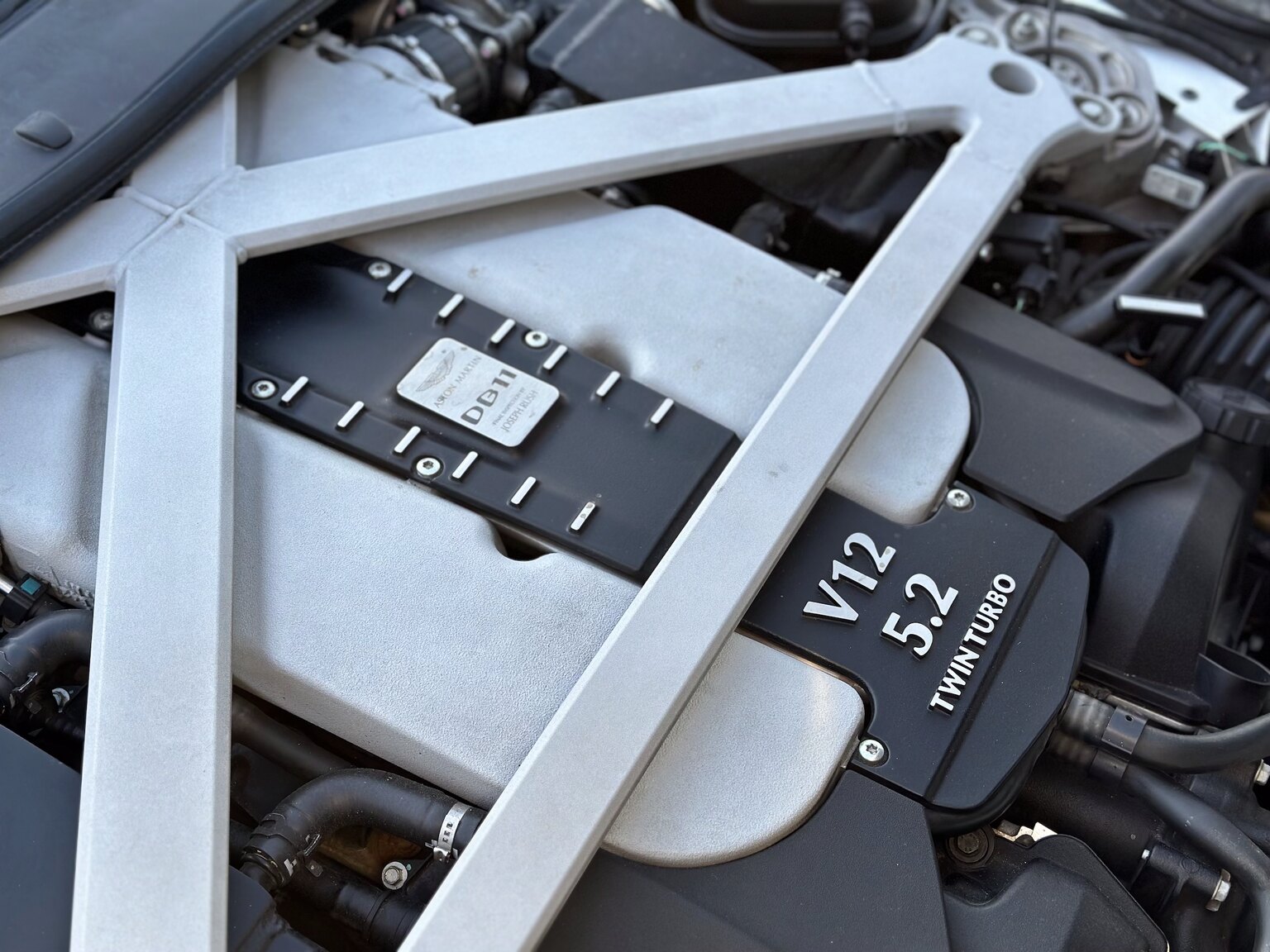 2018 Aston Martin DB11, Mekanik