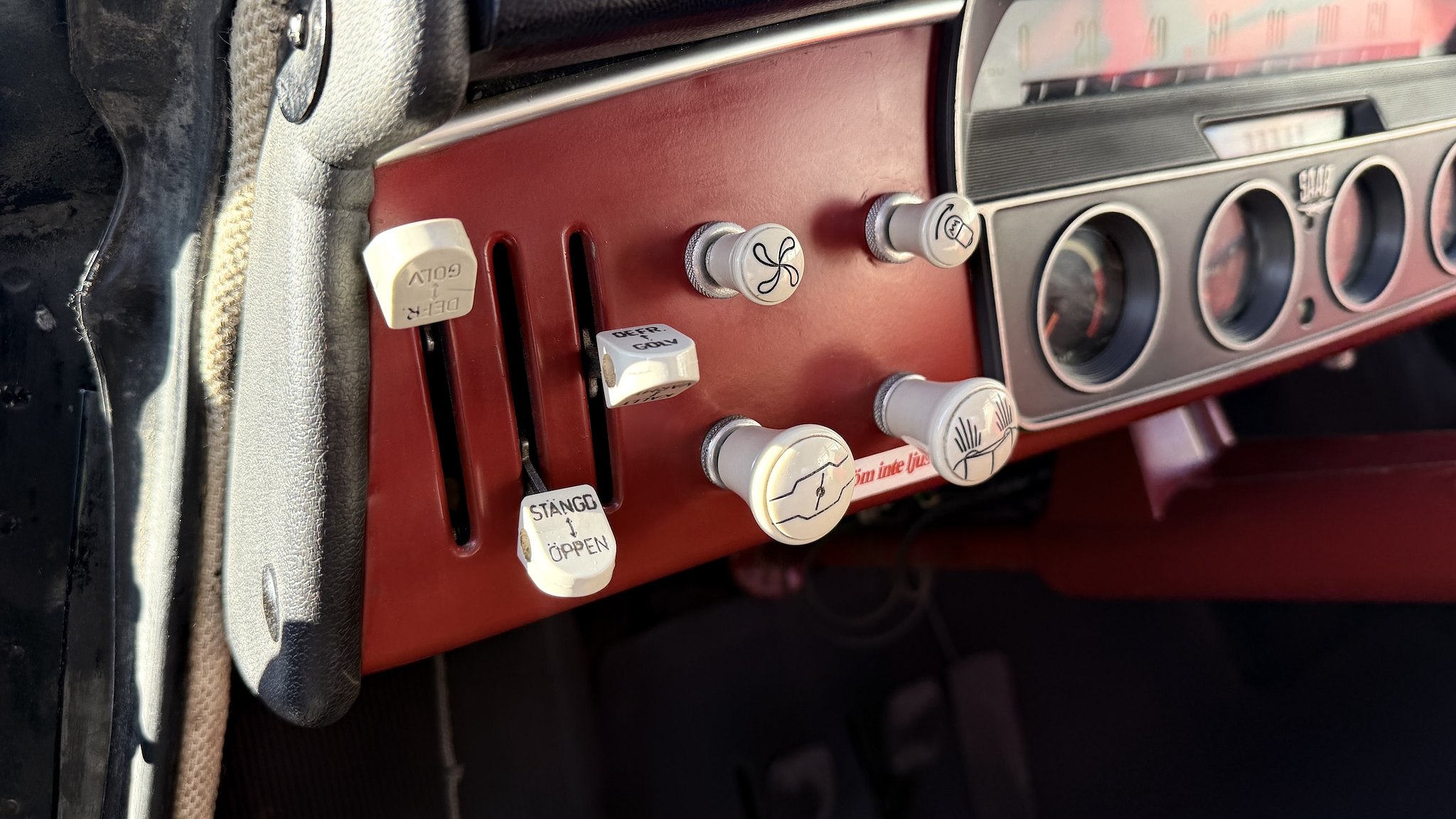 Interior image of 1960 Saab 96 (8)