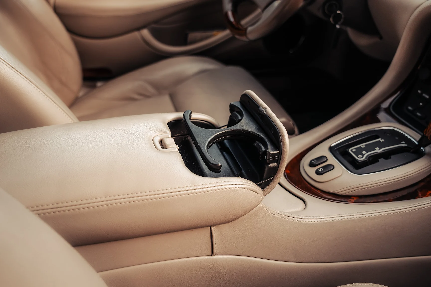 Interior image of 2001 Jaguar  Xj 4,0 Sovereign (48)