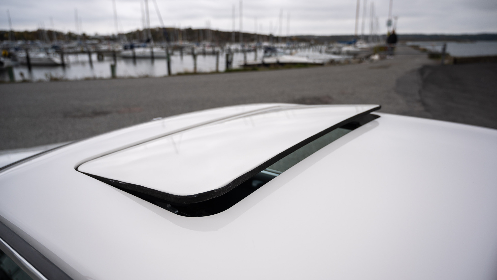 Exterior image of 1983 BMW 635 CSi