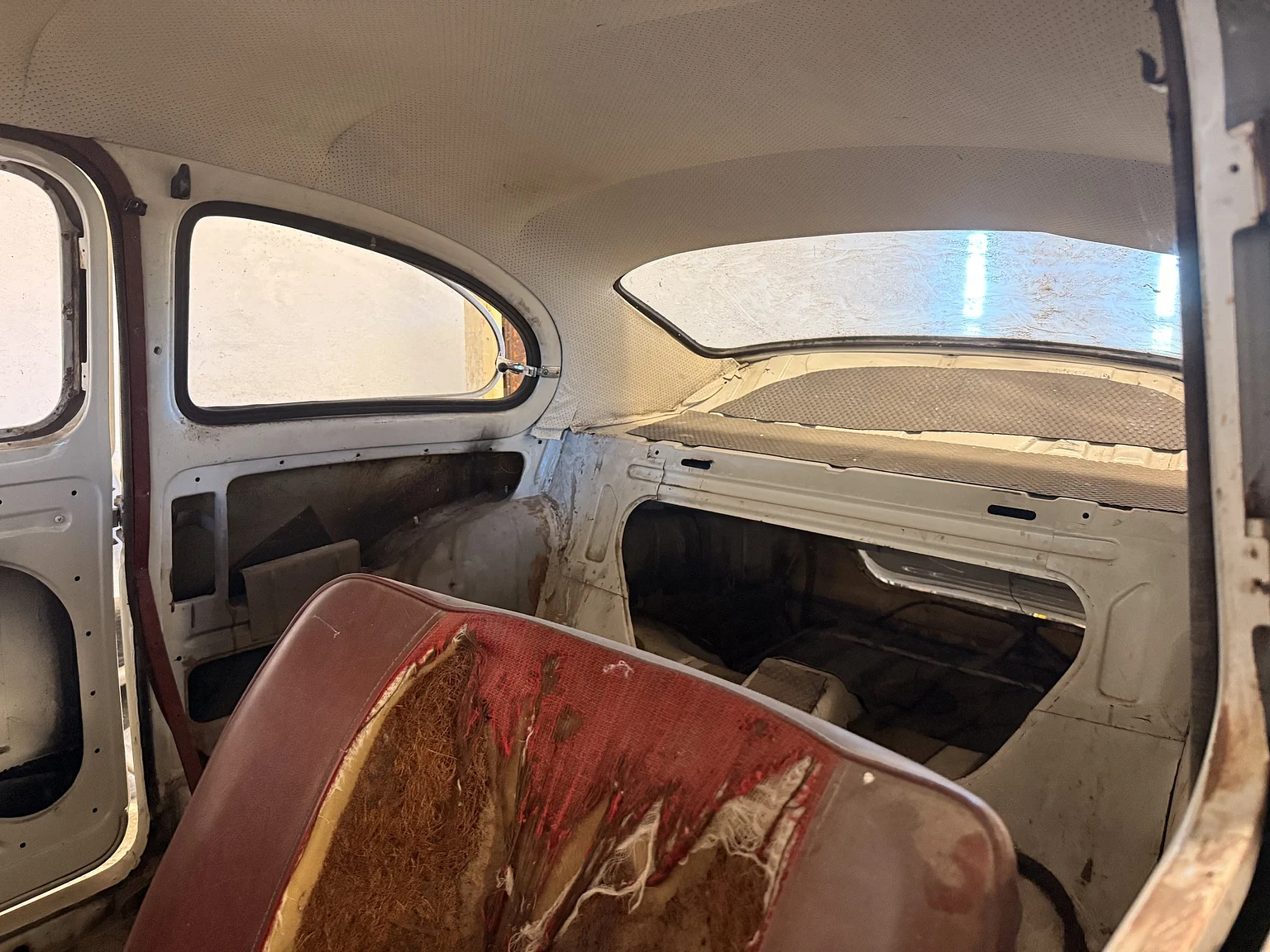 Interior image of 1965 Volvo PV 544F (5)