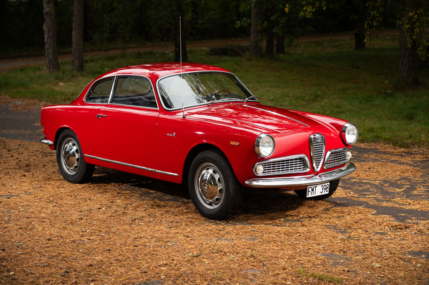 Exterior image of 1962 Alfa Romeo Giulia Sprint 1600