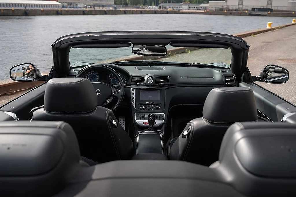 Bild von 2010 Maserati GranCabrio (25)