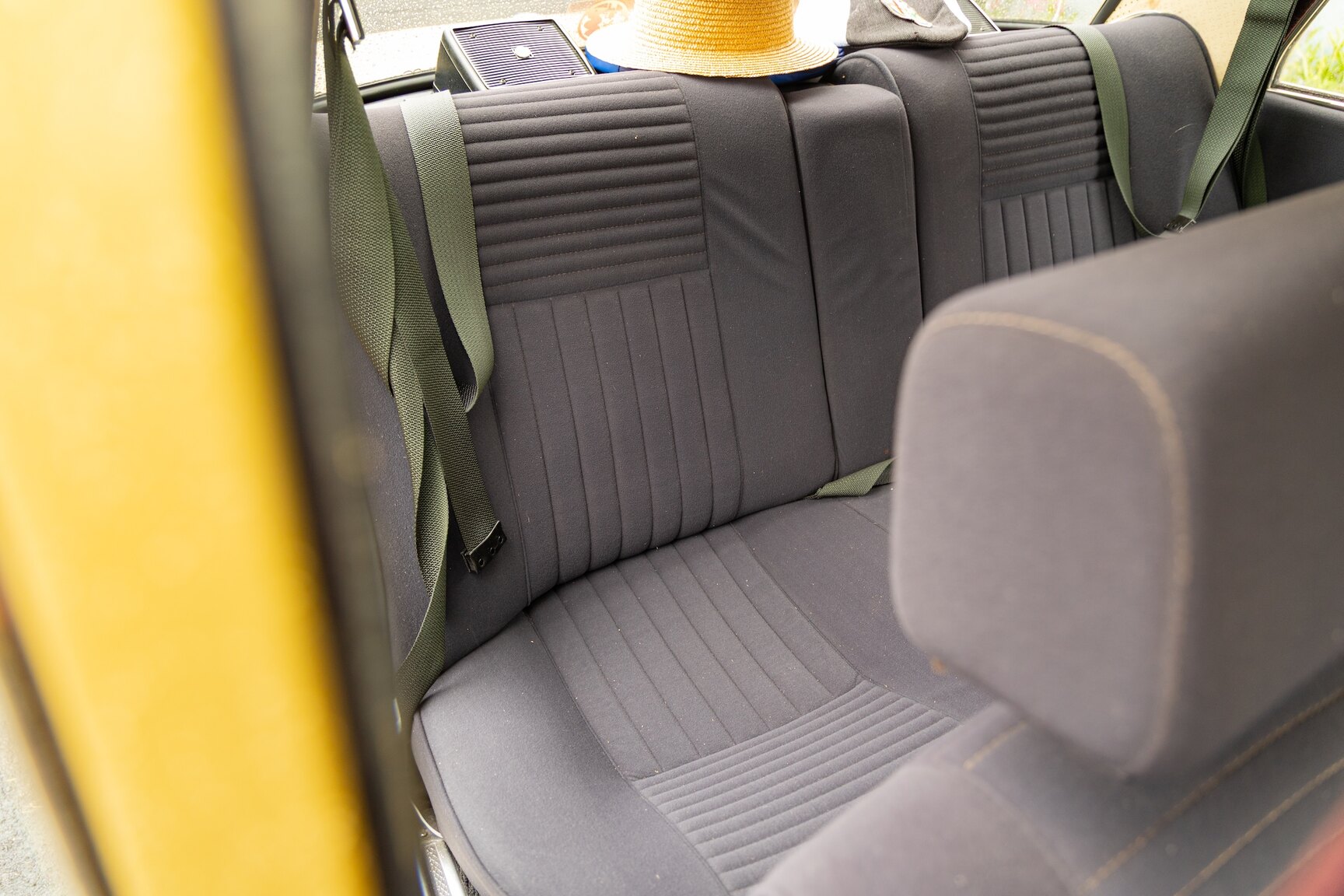 Interior image of 1974 Alfa Romeo Berlina 2000