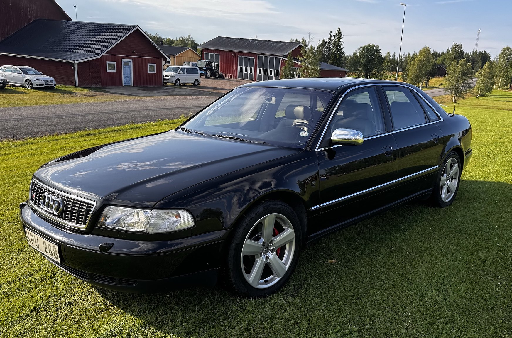 Exteriörbild på 1999 Audi S8 4.2 Quattro