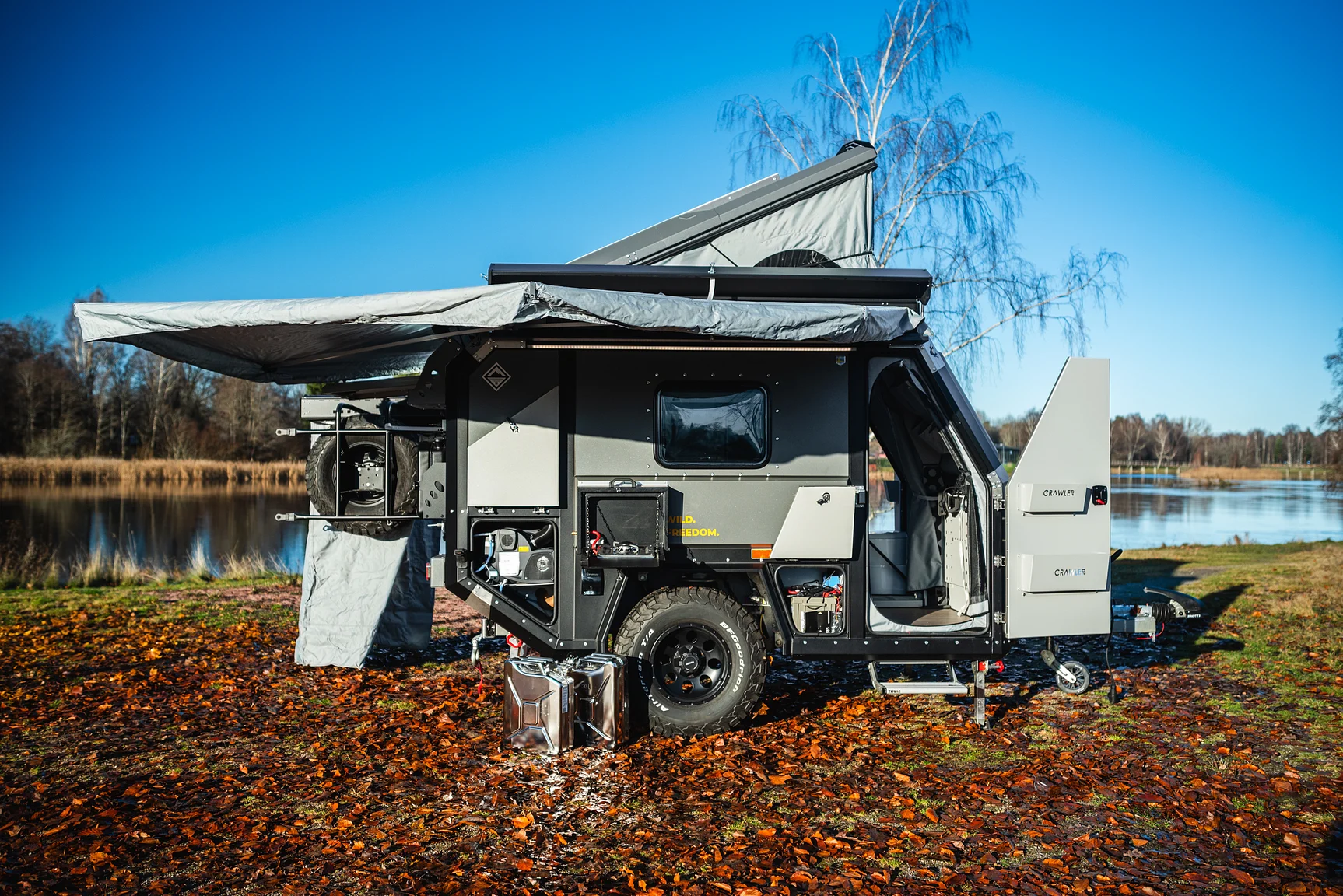 Exterior image of 2025 Northea Trailer Expedition Crawler 458i Offgrid-Camper (12)