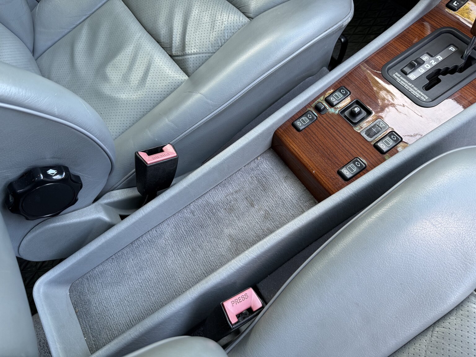 Interior image of 1991 Mercedes-Benz 300 E-24